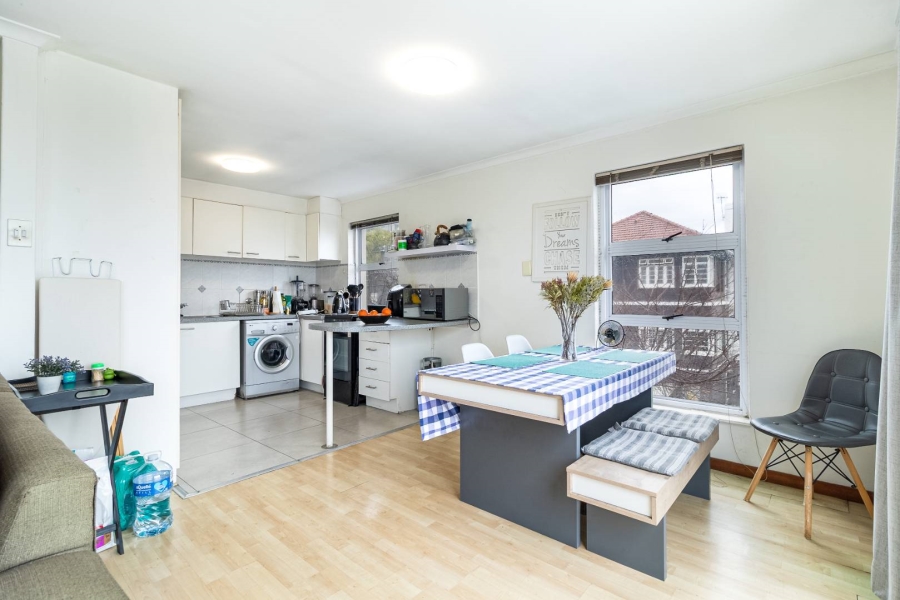 To Let 2 Bedroom Property for Rent in Green Point Western Cape